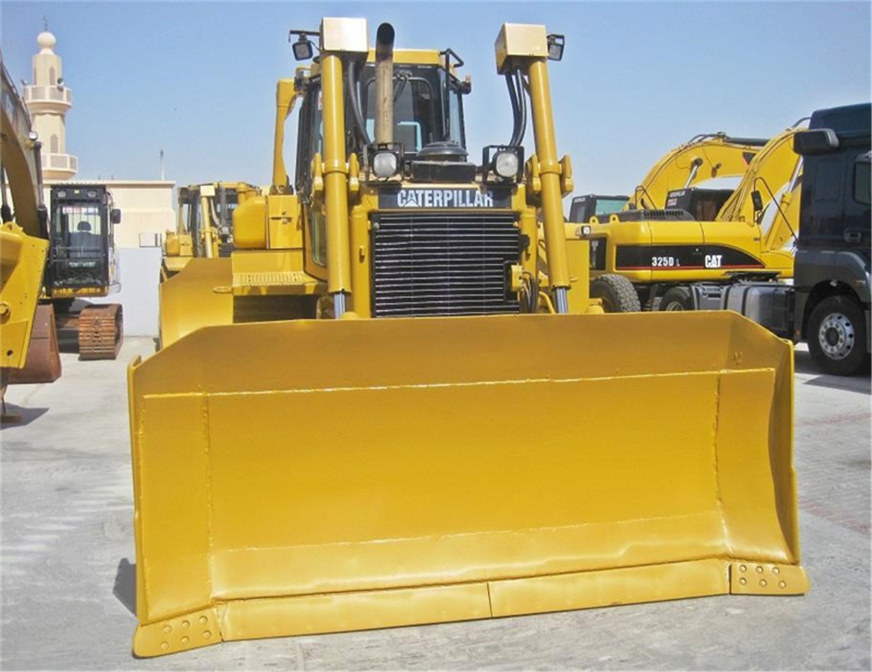 CATERPILLAR D6R - Bulldozer: photos 5 CATERPILLAR D6R - Bulldozer: photos 5