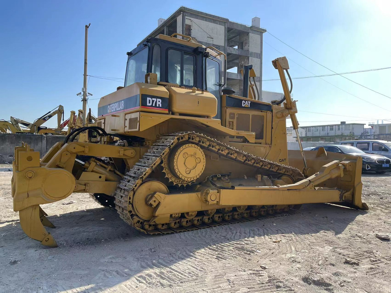 CATERPILLAR D7R - Bulldozer: photos 4 CATERPILLAR D7R - Bulldozer: photos 4