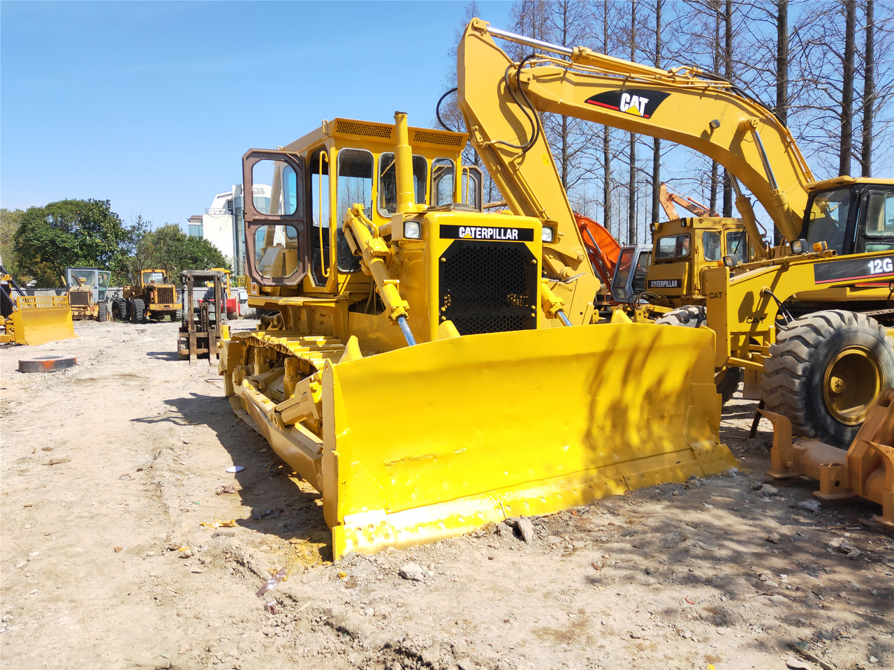 CATERPILLAR D8K - Bulldozer: photos 2 CATERPILLAR D8K - Bulldozer: photos 2