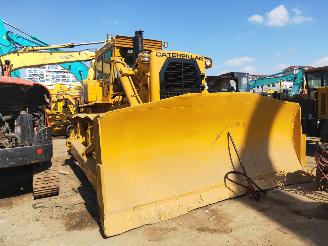 CATERPILLAR D9H - Bulldozer: photos 2 CATERPILLAR D9H - Bulldozer: photos 2