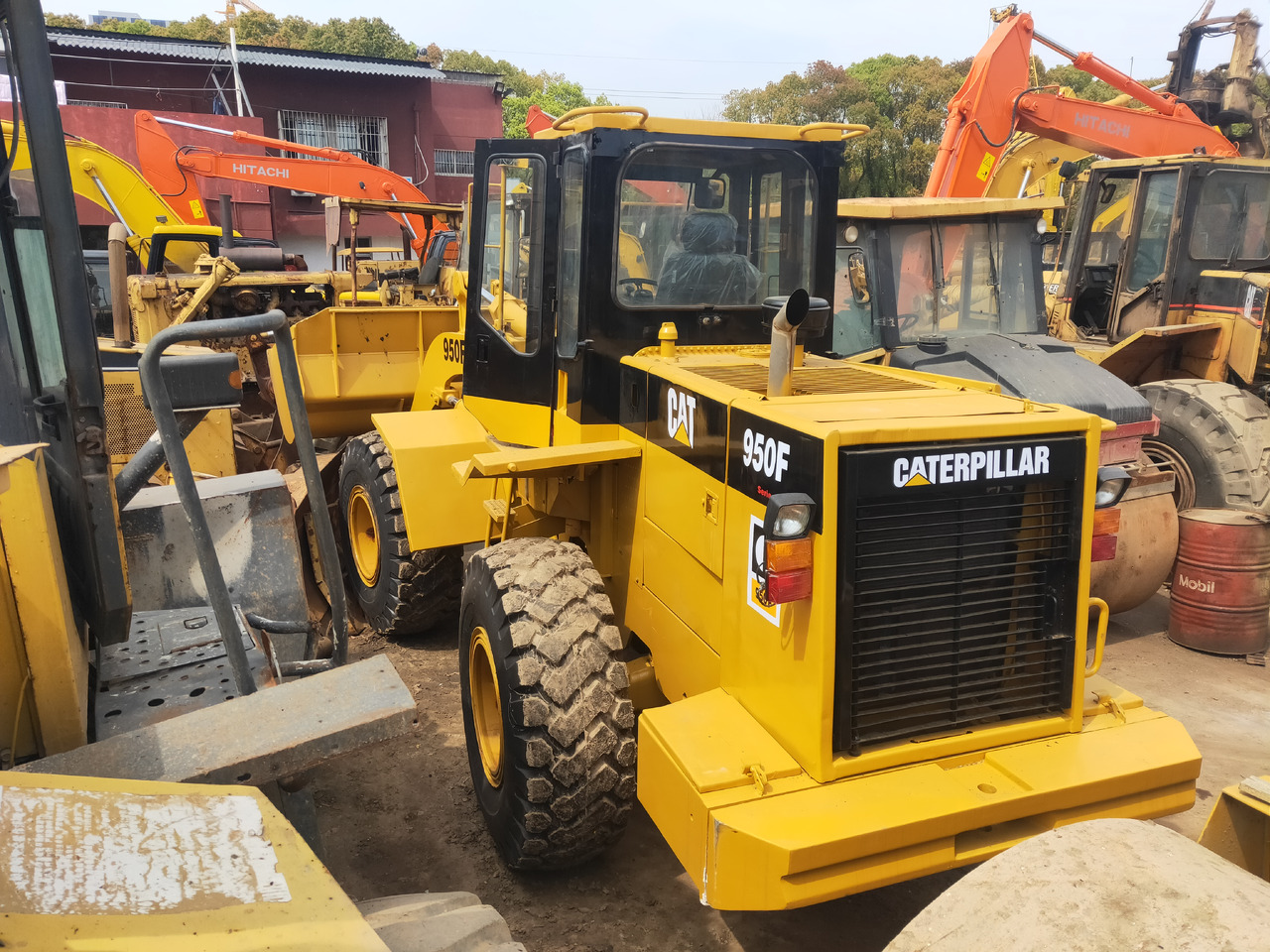 CATERPILLAR Wheel Loader 950F Click Here for Discount - Chargeuse sur pneus: photos 2 CATERPILLAR Wheel Loader 950F Click Here for Discount - Chargeuse sur pneus: photos 2