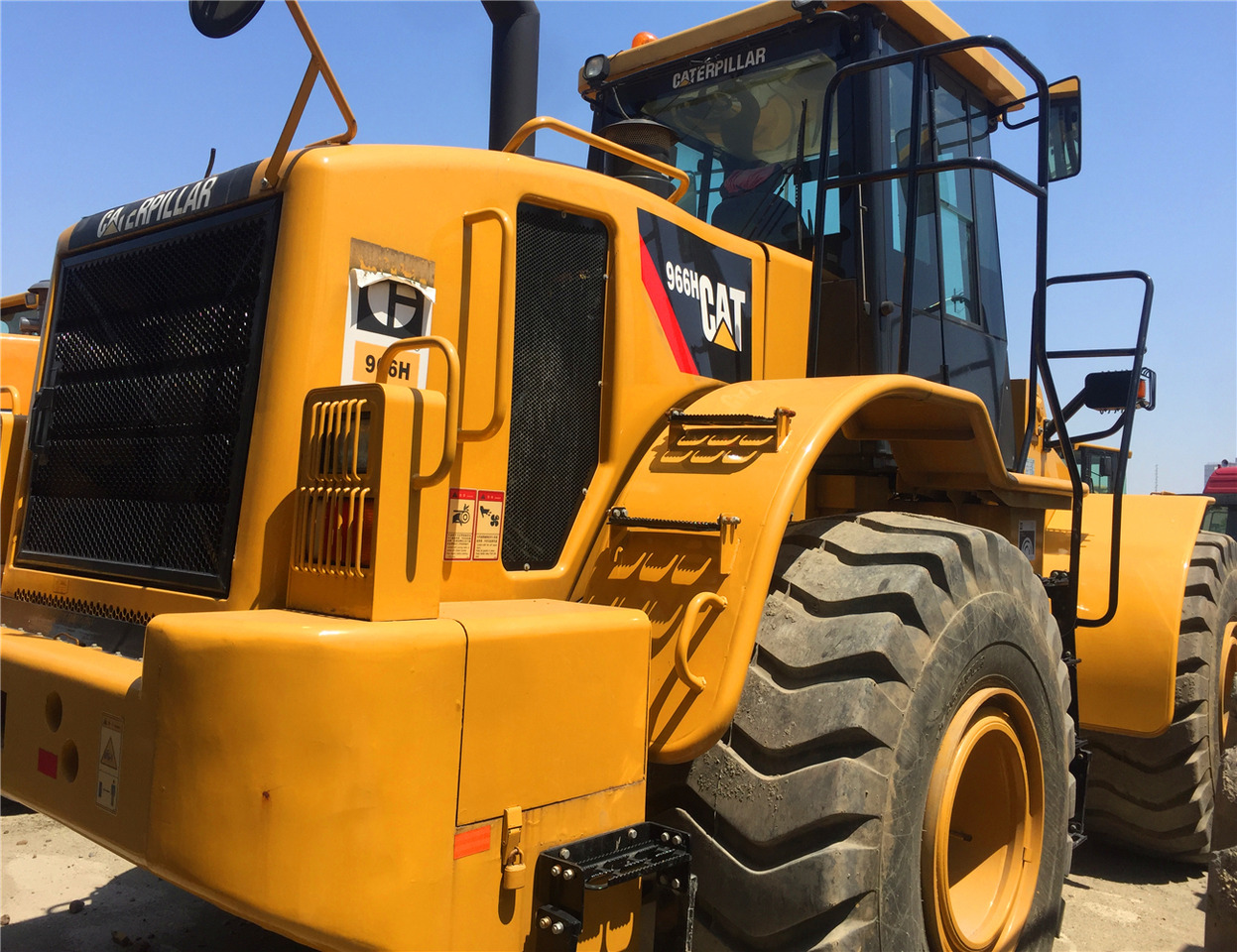 CATERPILLAR Wheel Loader 966H Click Here for Discount - Chargeuse sur pneus: photos 1 CATERPILLAR Wheel Loader 966H Click Here for Discount - Chargeuse sur pneus: photos 1
