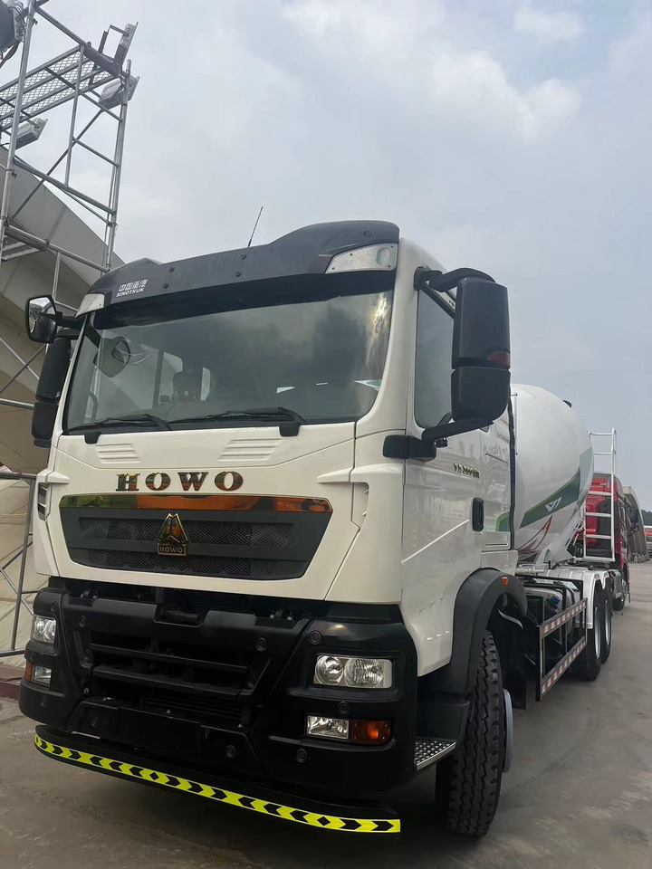 HOWO TX350 Cement Mixer Truck - Camion: photos 2 HOWO TX350 Cement Mixer Truck - Camion: photos 2