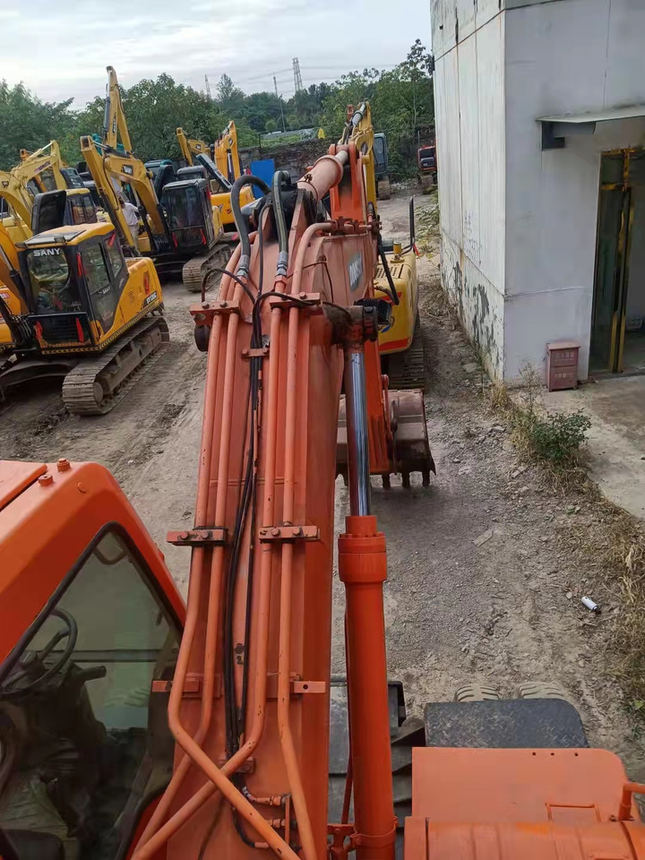 DOOSAN DH150W-7 - Pelle sur chenille: photos 5 DOOSAN DH150W-7 - Pelle sur chenille: photos 5