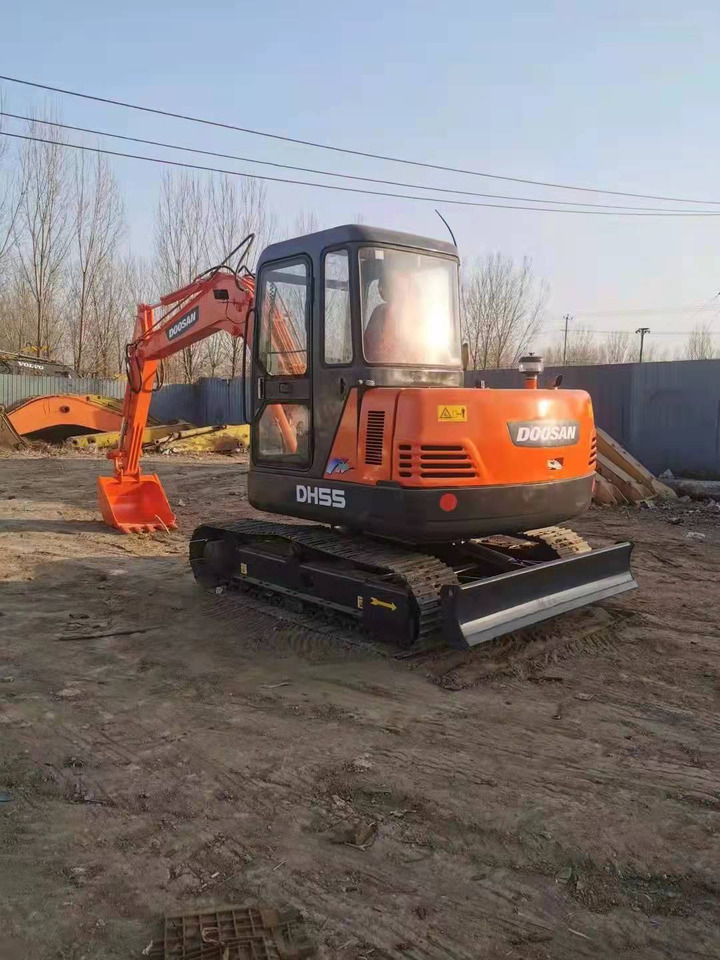 DOOSAN DH55 - Pelle sur chenille: photos 5 DOOSAN DH55 - Pelle sur chenille: photos 5