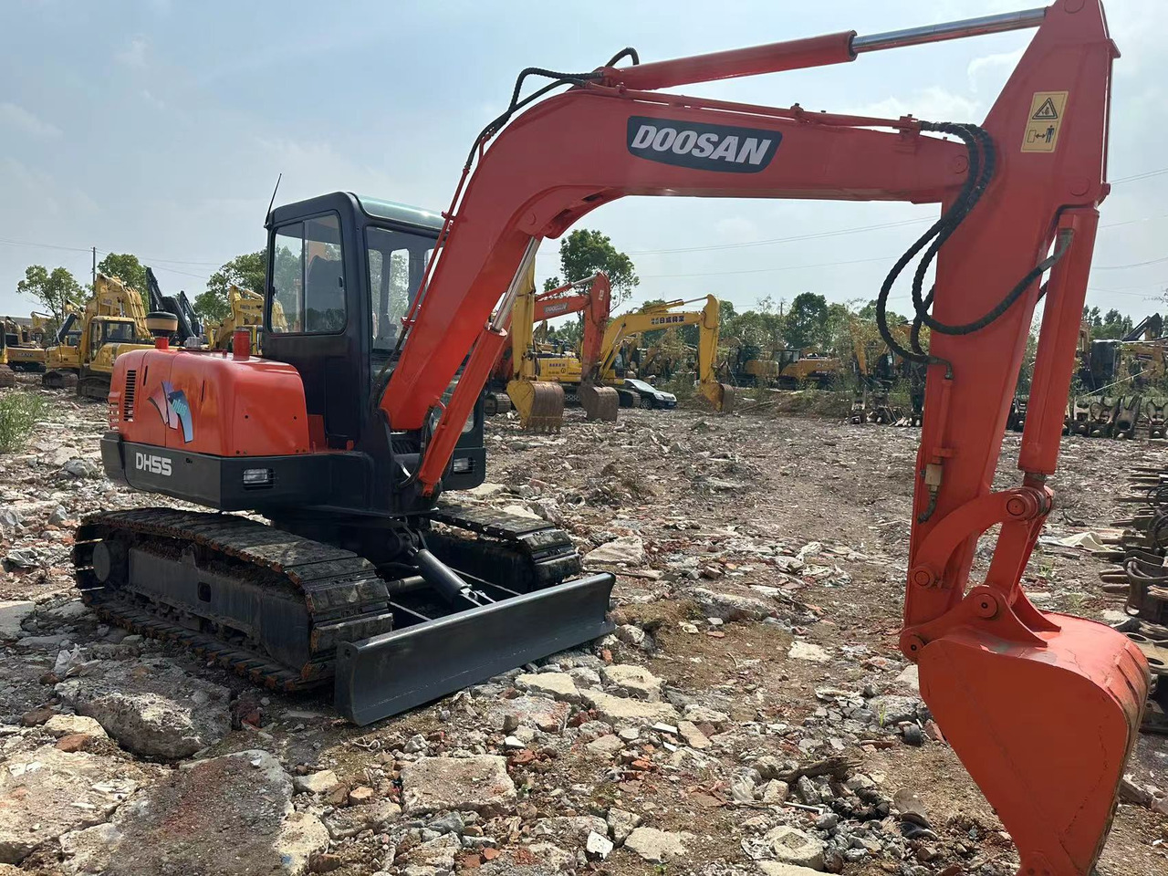 DOOSAN DH55 Mini Excavator 5.5T - Mini pelle: photos 2 DOOSAN DH55 Mini Excavator 5.5T - Mini pelle: photos 2