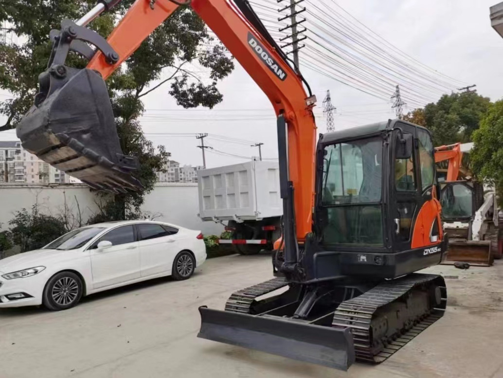 DOOSAN DX 55 Mini excavator - Mini pelle: photos 2 DOOSAN DX 55 Mini excavator - Mini pelle: photos 2
