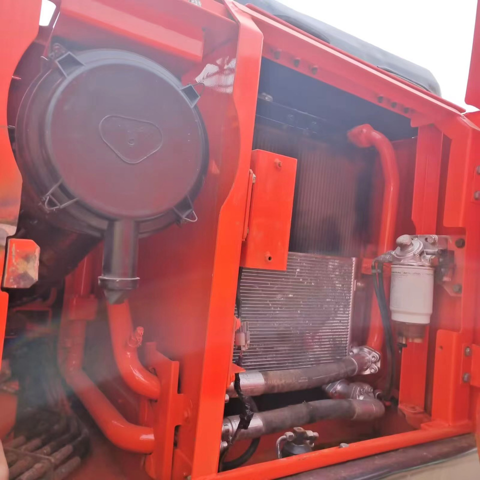 Pelle sur chenille DOOSAN DX140 Crawler excavator Good condition: photos 8