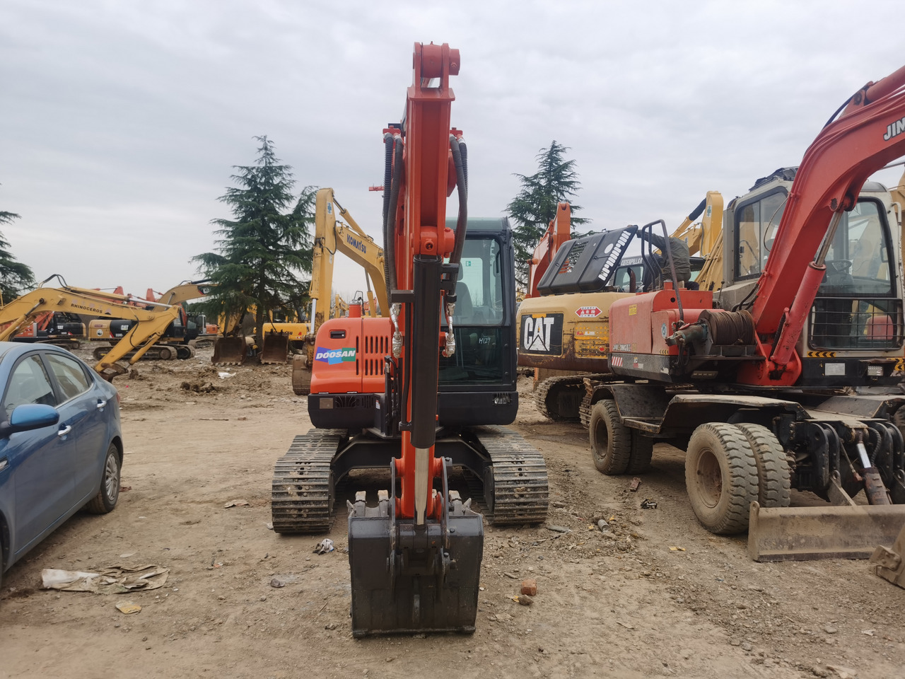 DOOSAN DX60 - Pelle sur chenille: photos 2 DOOSAN DX60 - Pelle sur chenille: photos 2