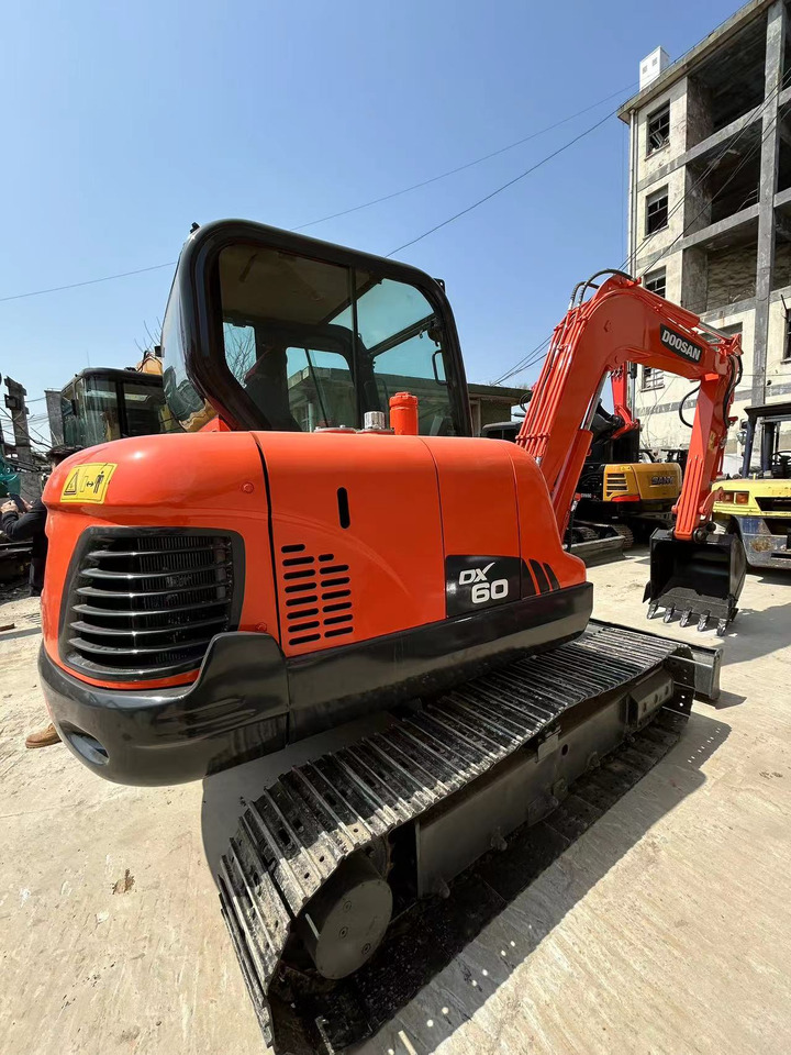 DOOSAN DX60 Mini excavator 6ton - Mini pelle: photos 5 DOOSAN DX60 Mini excavator 6ton - Mini pelle: photos 5