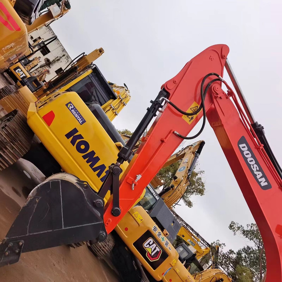 Doosan DX140 Mini Excavator CLick for Discount - Mini pelle: photos 4 Doosan DX140 Mini Excavator CLick for Discount - Mini pelle: photos 4