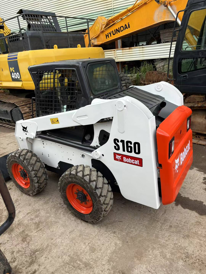 Engins de chantier BOBCAT Skid Steer Loader S160: photos 8