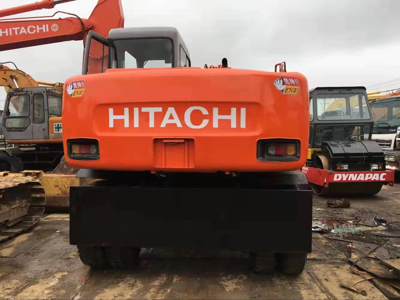 HITACHI EX100WD - Pelle sur chenille: photos 4 HITACHI EX100WD - Pelle sur chenille: photos 4