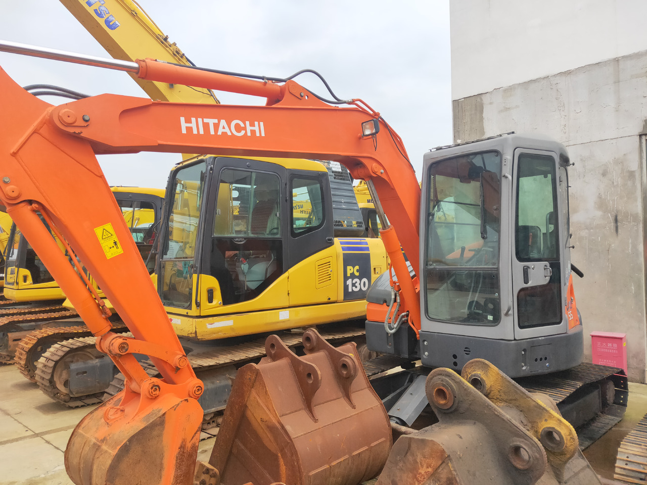 HITACHI ZX55 - Pelle sur chenille: photos 2 HITACHI ZX55 - Pelle sur chenille: photos 2