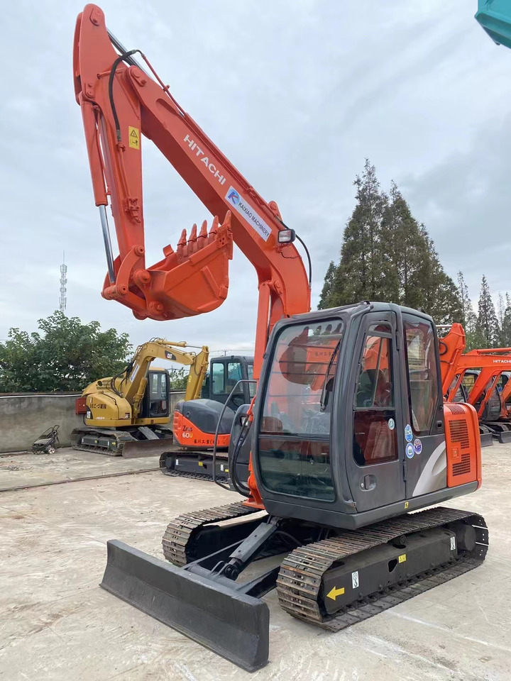 HITACHI ZX60 - Pelle sur chenille: photos 5 HITACHI ZX60 - Pelle sur chenille: photos 5