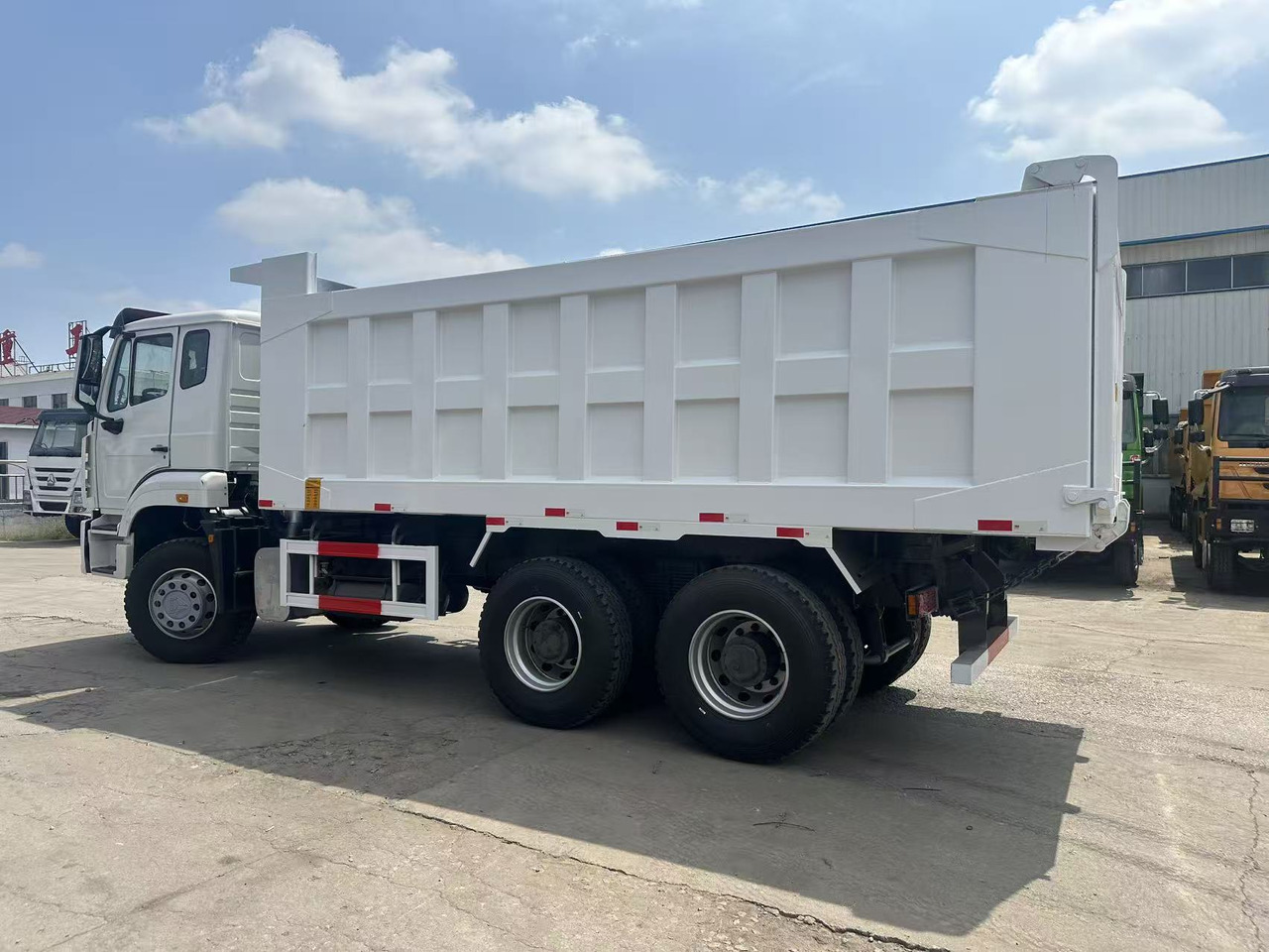 HOWO Haohan 6✖4 Dump Truck - Camion benne: photos 5 HOWO Haohan 6✖4 Dump Truck - Camion benne: photos 5
