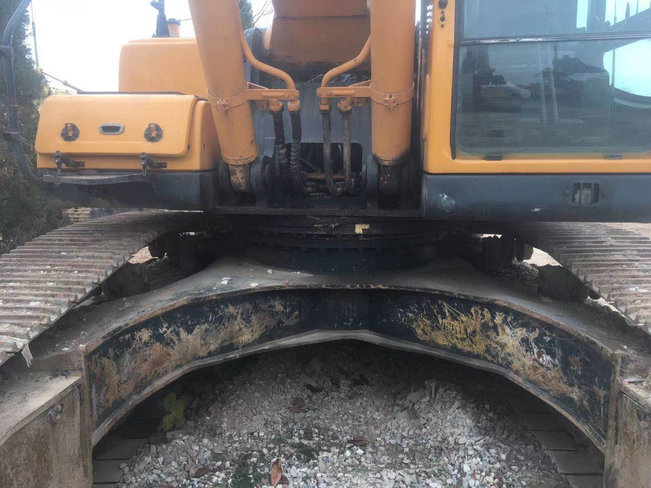 HYUNDAI R385 - Pelle sur pneus: photos 5 HYUNDAI R385 - Pelle sur pneus: photos 5