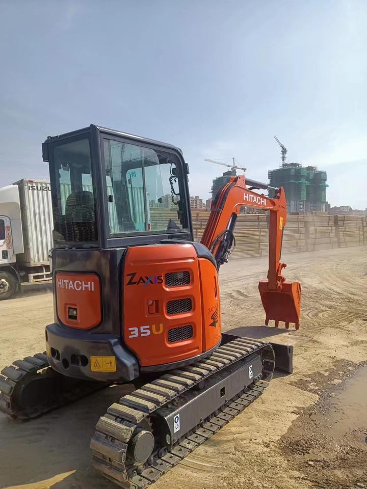 Hitachi ZX35-5A - Pelle sur chenille: photos 2 Hitachi ZX35-5A - Pelle sur chenille: photos 2