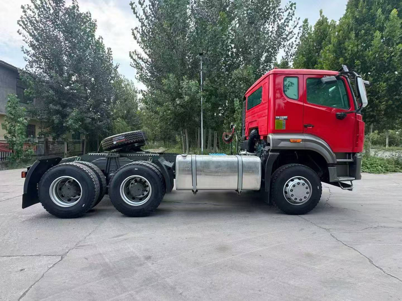 Camion benne Howo Tractor Unit Click for Discount: photos 8