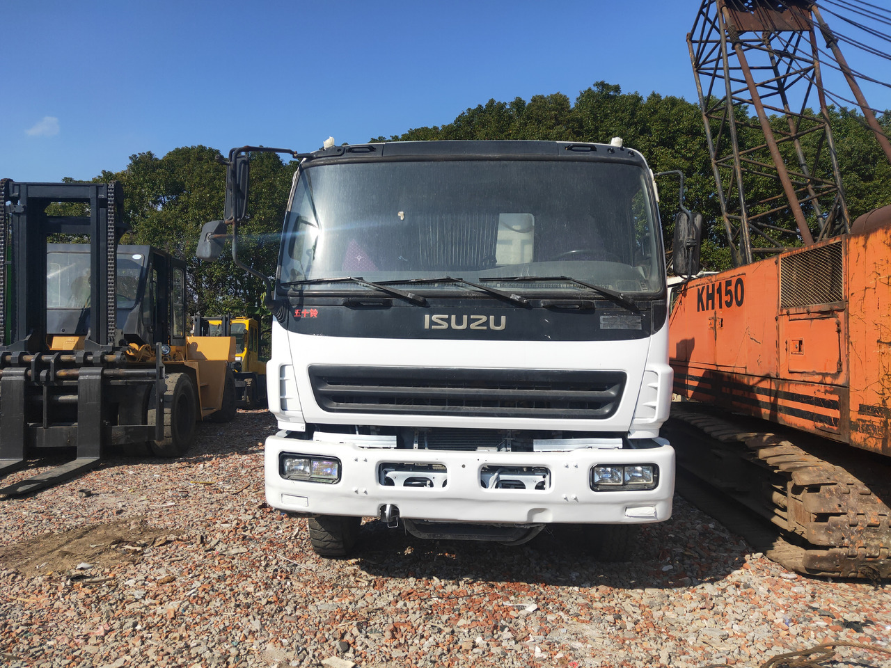 ISUZU 6X4 Great Deal Ready to Ship - Camion benne: photos 3 ISUZU 6X4 Great Deal Ready to Ship - Camion benne: photos 3