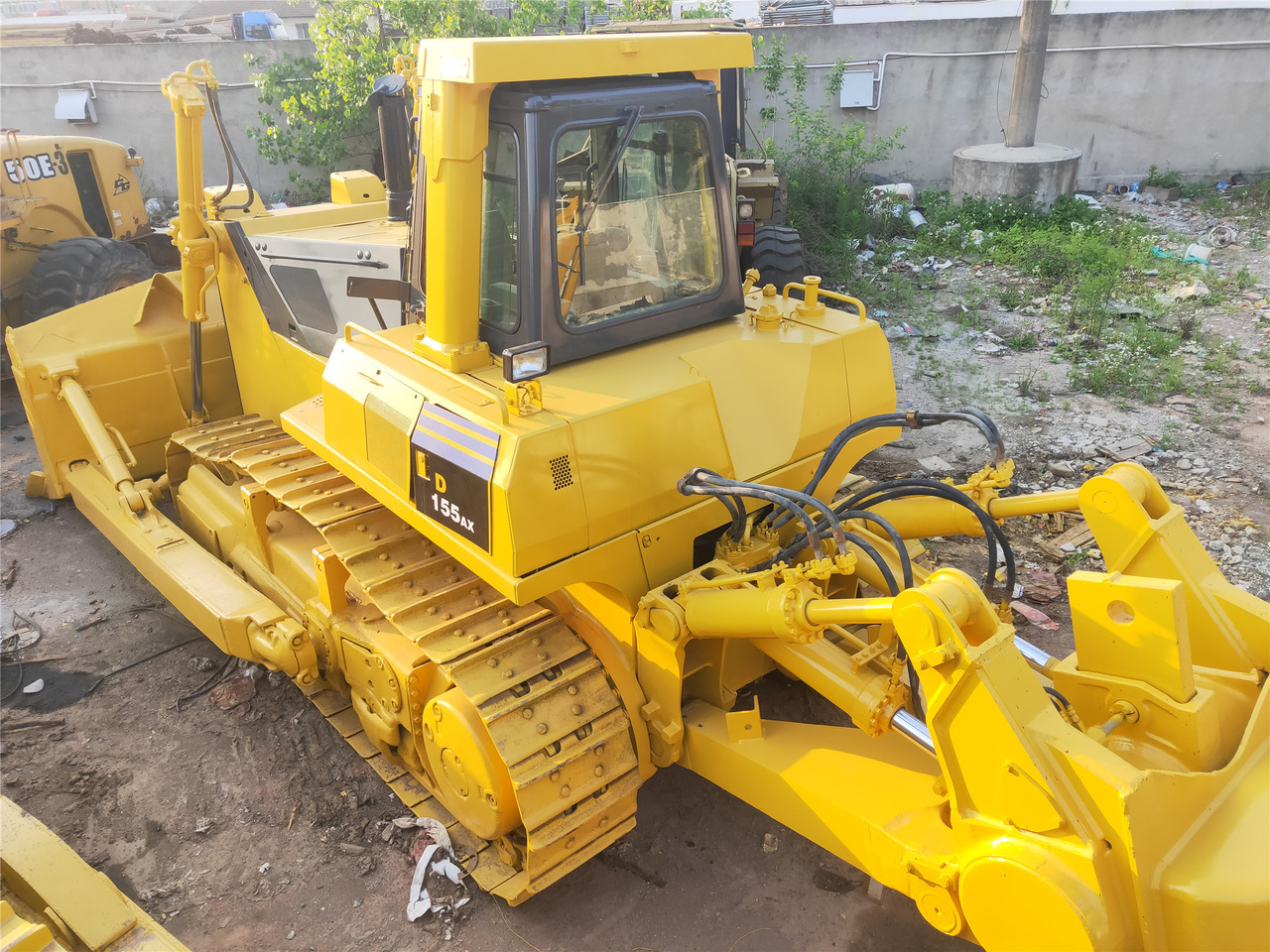 KOMATSU D155AX-5 - Bulldozer: photos 3 KOMATSU D155AX-5 - Bulldozer: photos 3