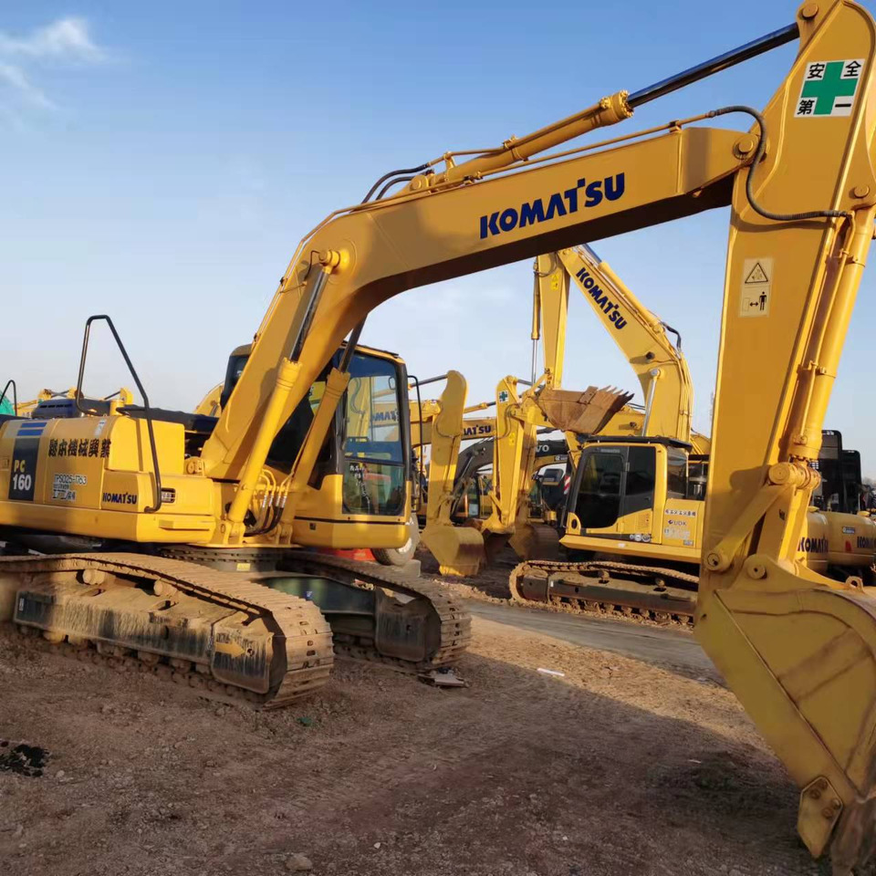KOMATSU PC160-7 - Pelle sur chenille: photos 1 KOMATSU PC160-7 - Pelle sur chenille: photos 1