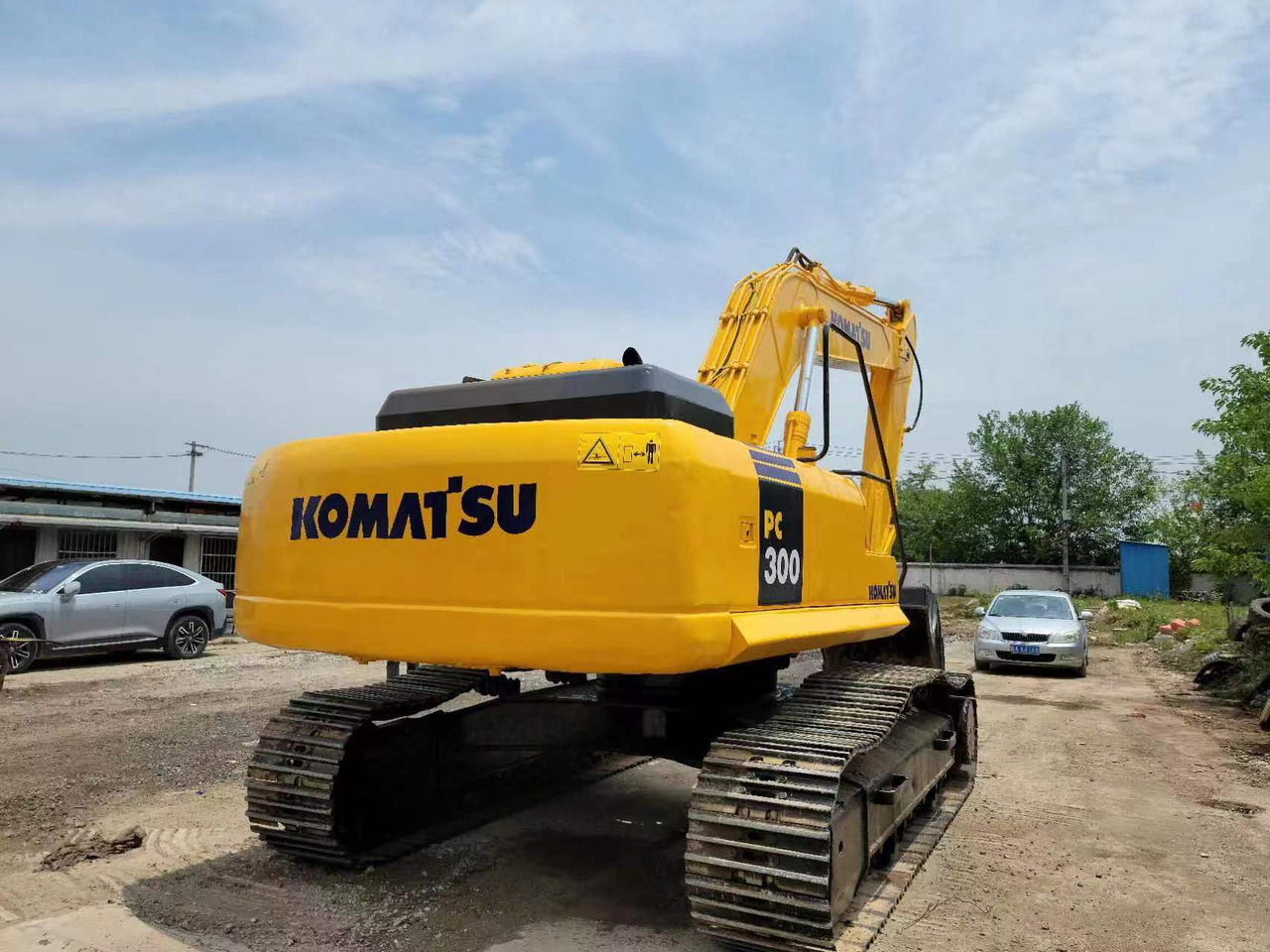 KOMATSU PC300-7 - Pelle sur chenille: photos 2 KOMATSU PC300-7 - Pelle sur chenille: photos 2