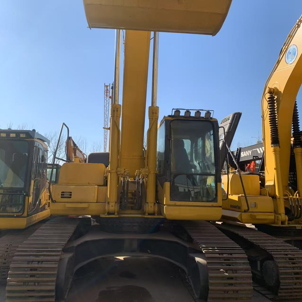 KOMATSU PC300-7 - Pelle sur chenille: photos 1 KOMATSU PC300-7 - Pelle sur chenille: photos 1