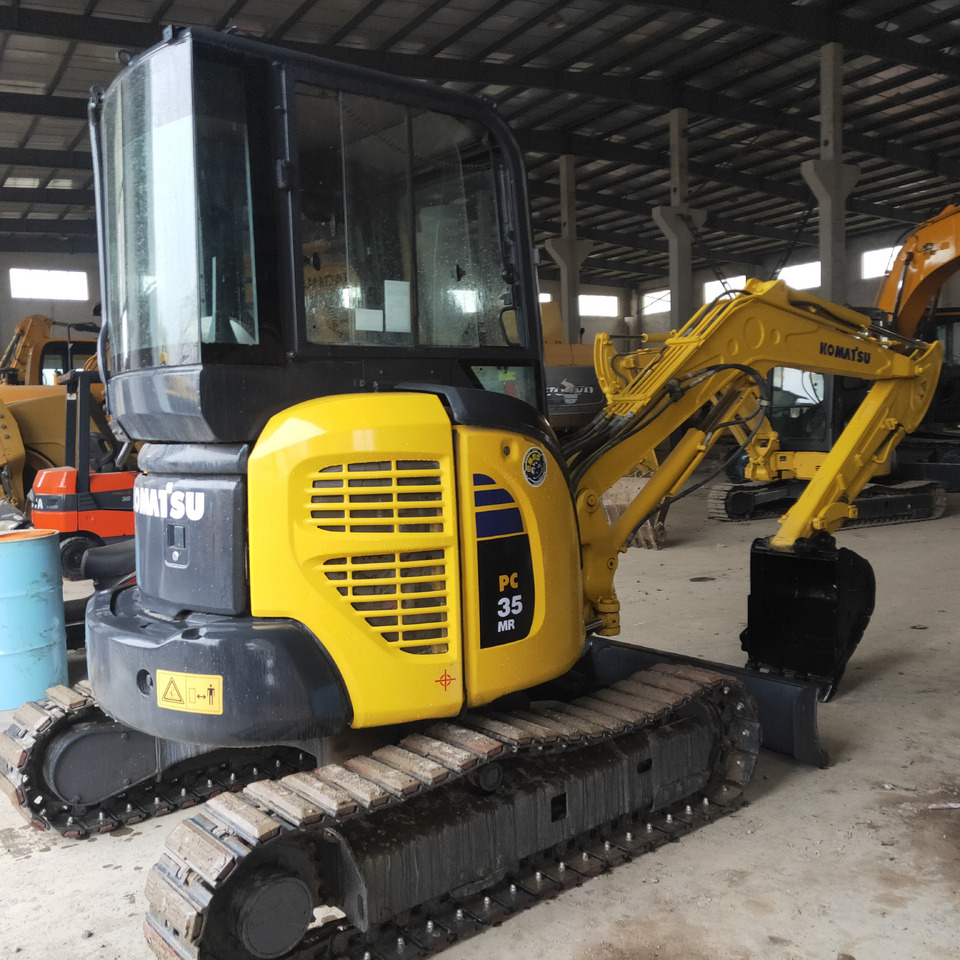 KOMATSU PC35 - Pelle sur chenille: photos 4 KOMATSU PC35 - Pelle sur chenille: photos 4