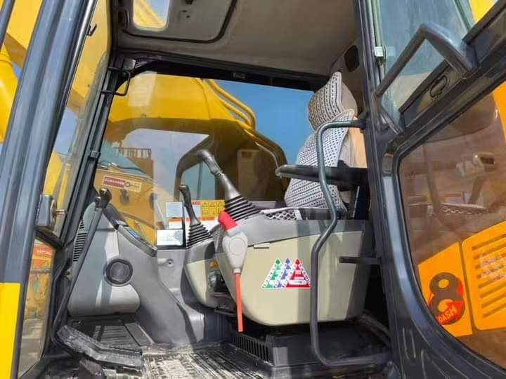 KOMATSU PC400-8 Excavator Click for DIscount - Pelle sur chenille: photos 3 KOMATSU PC400-8 Excavator Click for DIscount - Pelle sur chenille: photos 3