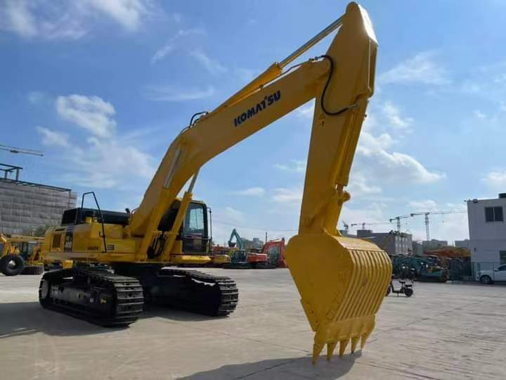 KOMATSU PC400-8 Excavator Click for DIscount - Pelle sur chenille: photos 1 KOMATSU PC400-8 Excavator Click for DIscount - Pelle sur chenille: photos 1