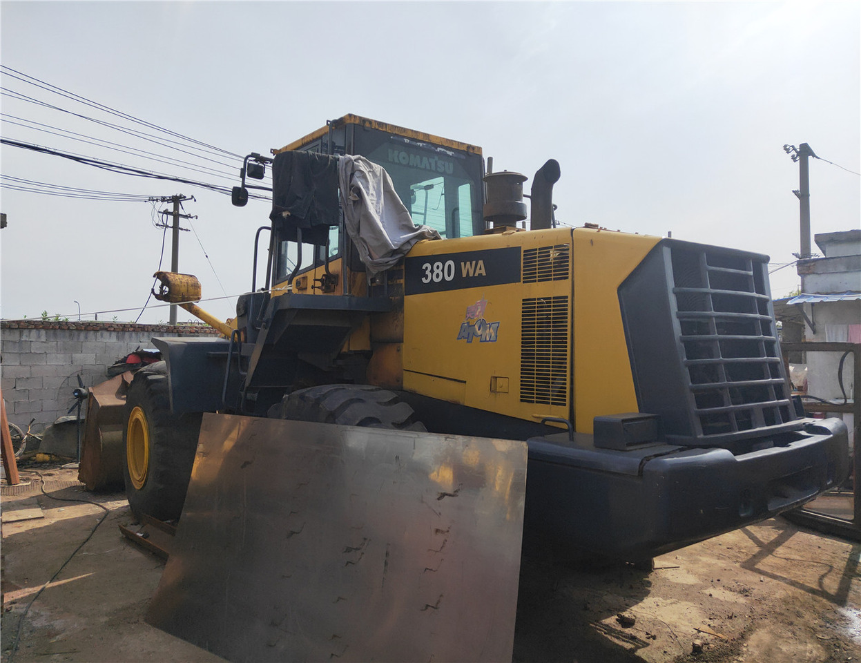 KOMATSU Wheel Loader WA380-6 Click Here for Discount - Chargeuse sur pneus: photos 1 KOMATSU Wheel Loader WA380-6 Click Here for Discount - Chargeuse sur pneus: photos 1