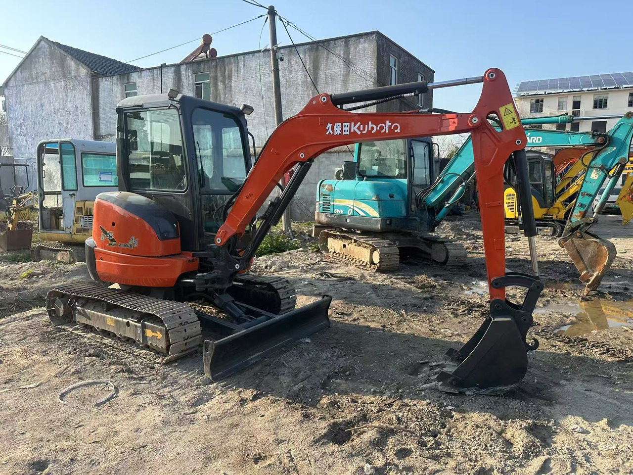 KUBOTA U55-4 - Pelle sur chenille: photos 3 KUBOTA U55-4 - Pelle sur chenille: photos 3