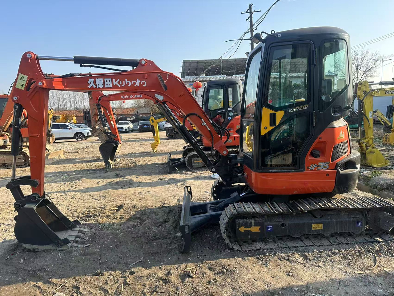 KUBOTA U55-4 - Pelle sur chenille: photos 2 KUBOTA U55-4 - Pelle sur chenille: photos 2