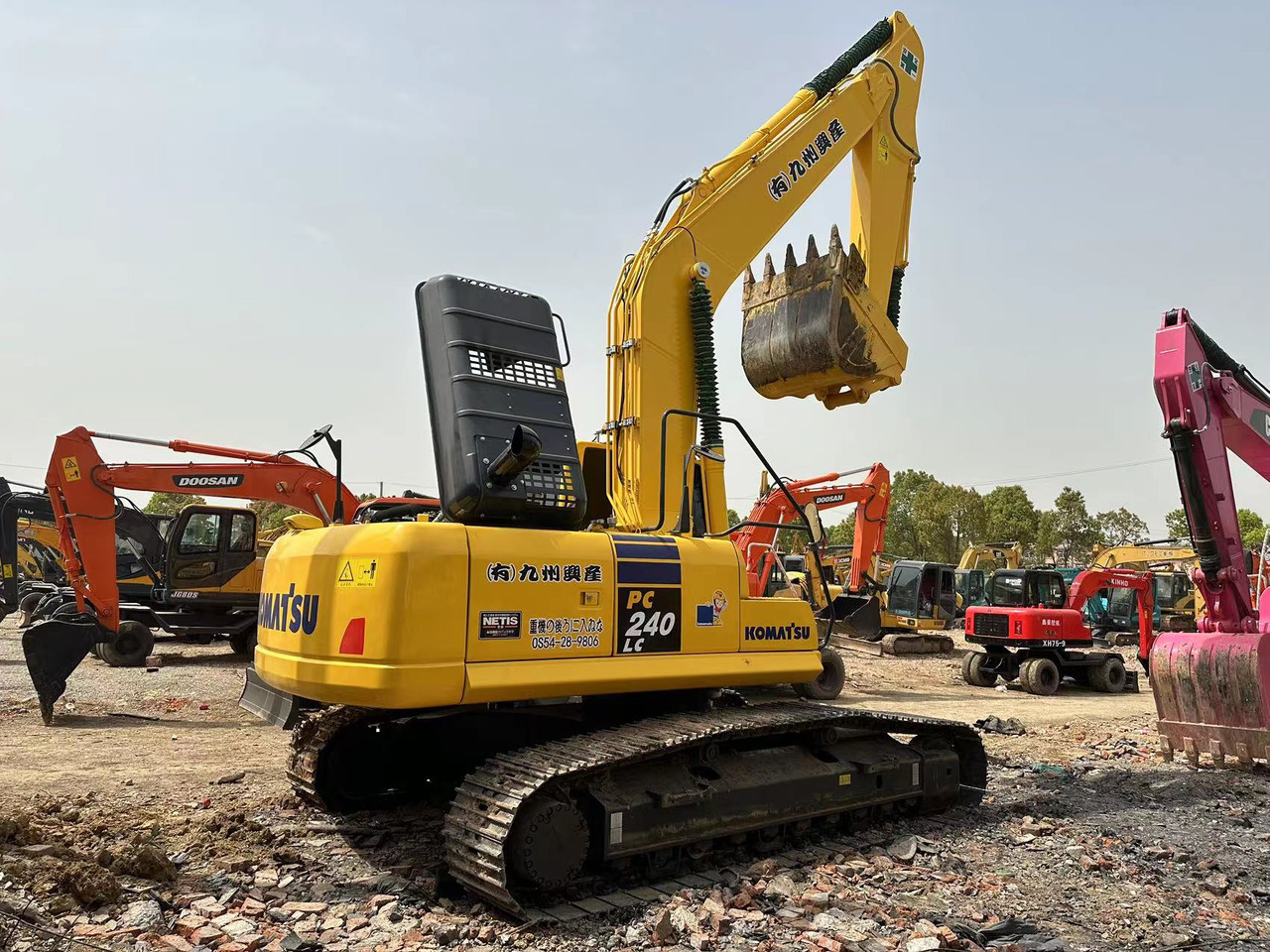 Komatsu Crawler excavator PC240 for Sale - Pelle sur chenille: photos 1 Komatsu Crawler excavator PC240 for Sale - Pelle sur chenille: photos 1