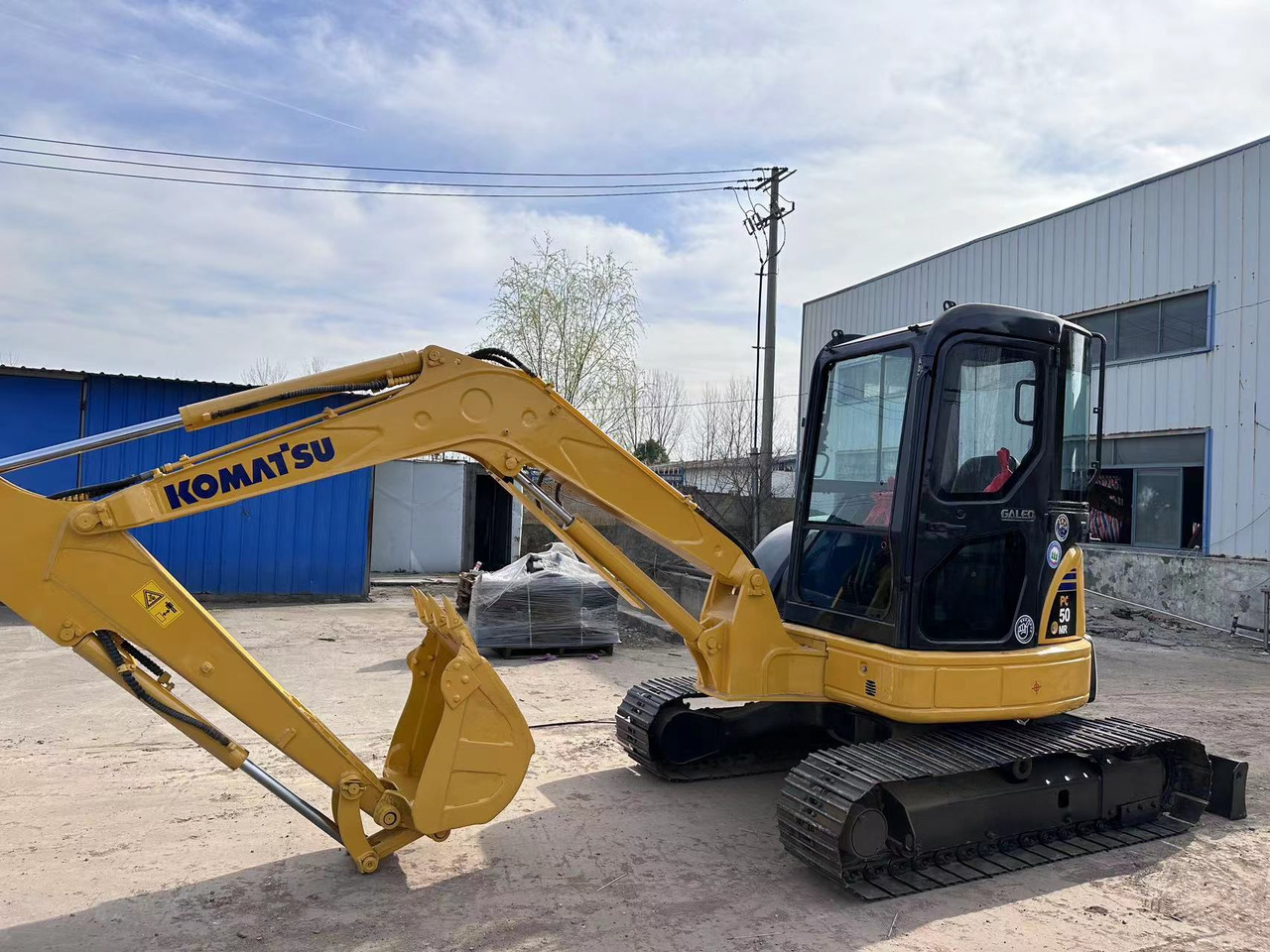 Komatsu PC50 - Pelle sur chenille: photos 1 Komatsu PC50 - Pelle sur chenille: photos 1