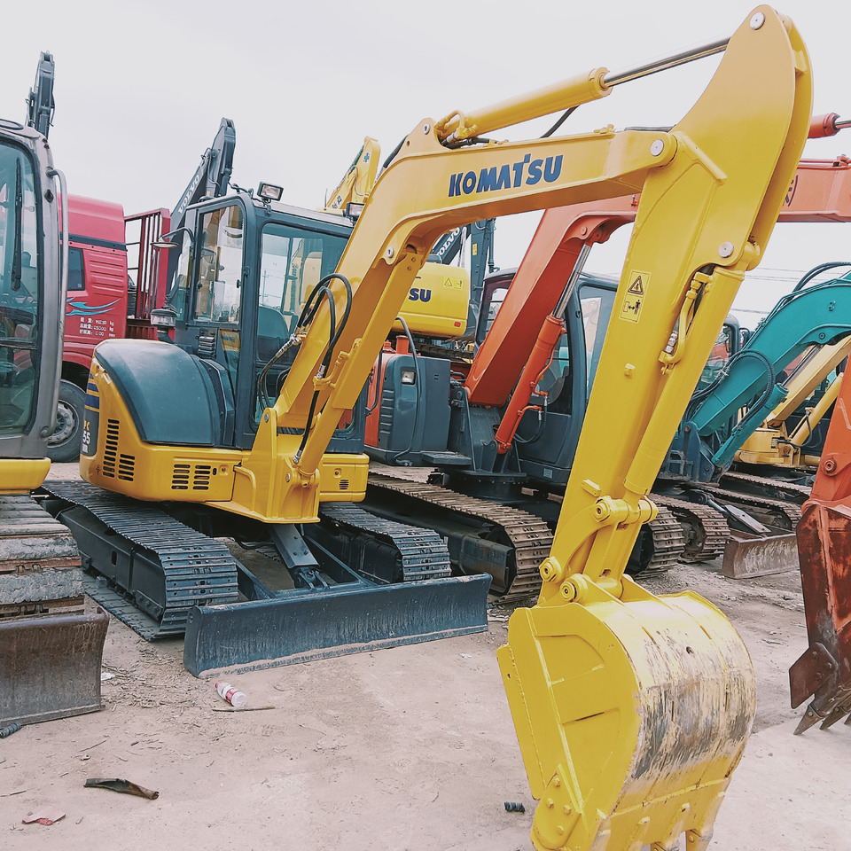 Komatsu PC55 - Pelle sur chenille: photos 3 Komatsu PC55 - Pelle sur chenille: photos 3