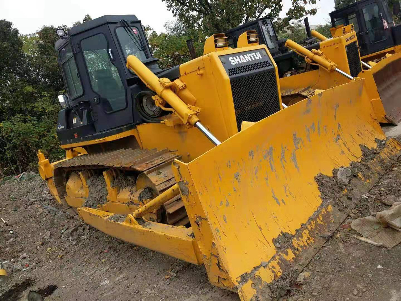 SHANTUI SD16 - Bulldozer: photos 1 SHANTUI SD16 - Bulldozer: photos 1