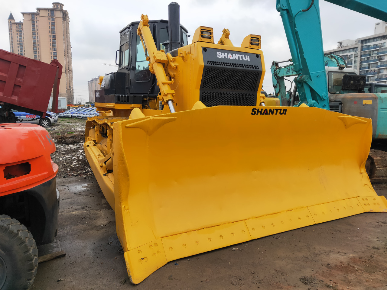 SHANTUI SD32 - Bulldozer: photos 1 SHANTUI SD32 - Bulldozer: photos 1