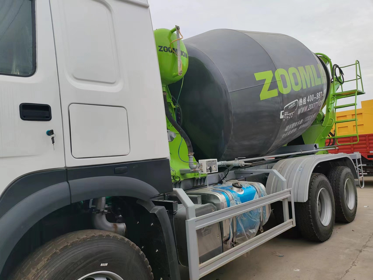 SINOTRUK HOWO 371 CLICK HERE FOR DISCOUNT - Camion malaxeur: photos 5 SINOTRUK HOWO 371 CLICK HERE FOR DISCOUNT - Camion malaxeur: photos 5