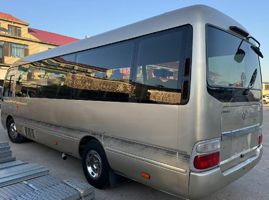 TOYOTA Coaster 1HZ - Bus urbain: photos 4 TOYOTA Coaster 1HZ - Bus urbain: photos 4