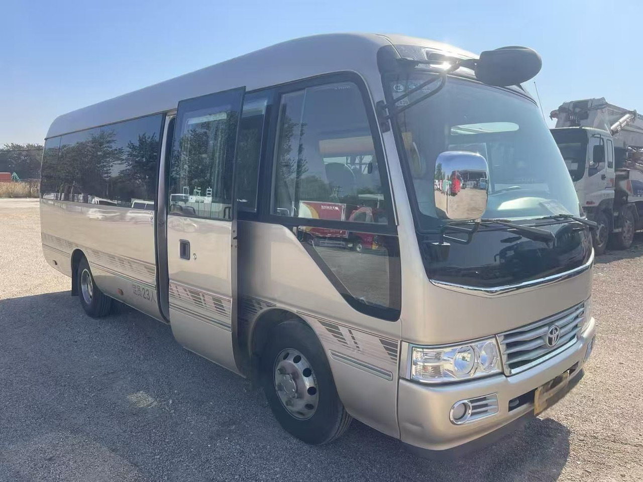 TOYOTA Coaster - Bus urbain: photos 3 TOYOTA Coaster - Bus urbain: photos 3