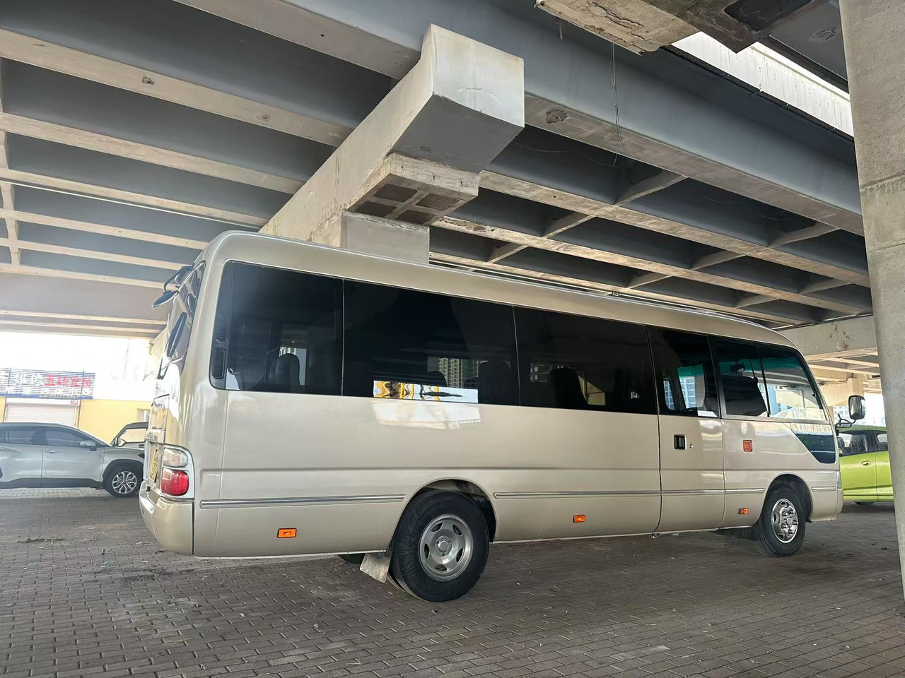 TOYOTA Coaster - Bus urbain: photos 4 TOYOTA Coaster - Bus urbain: photos 4