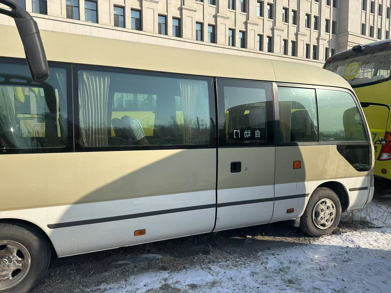 TOYOTA Coaster - Bus urbain: photos 3 TOYOTA Coaster - Bus urbain: photos 3
