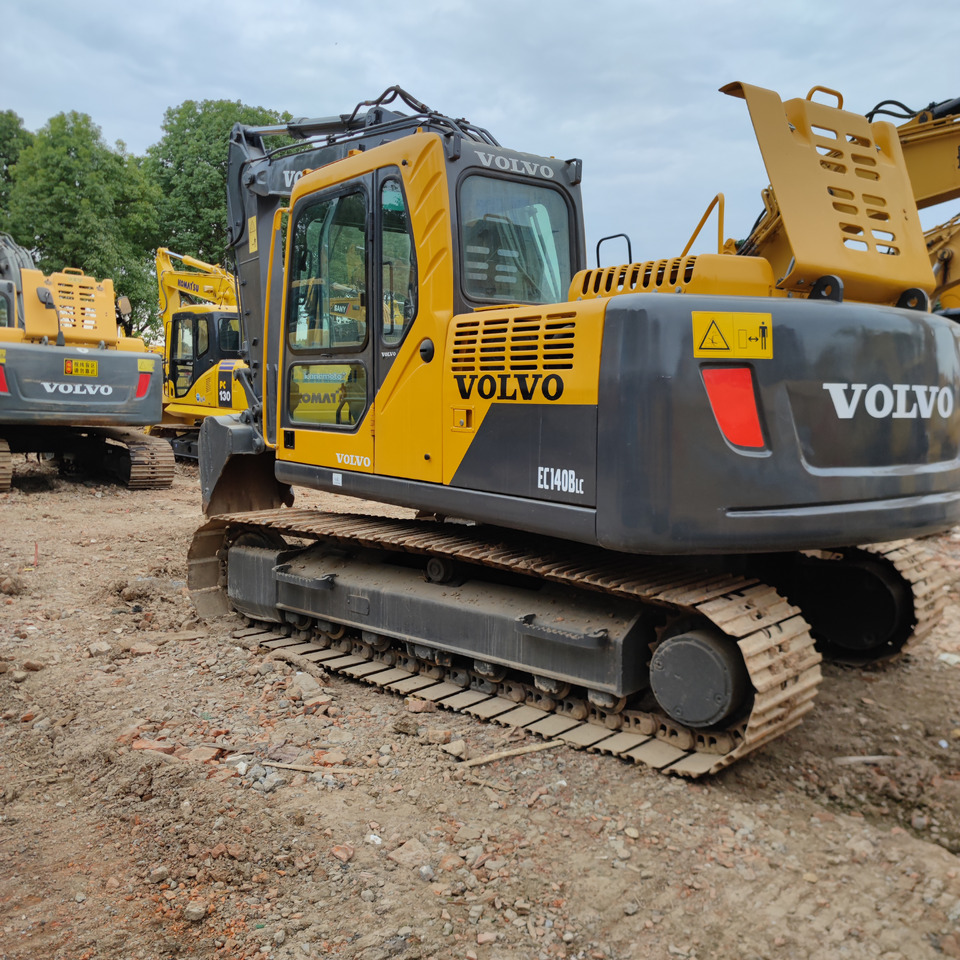 VOLVO EC140B - Pelle sur chenille: photos 4 VOLVO EC140B - Pelle sur chenille: photos 4