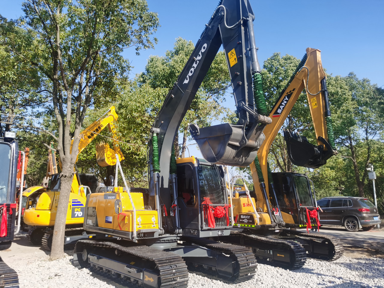 VOLVO EC140DL - Pelle sur chenille: photos 1 VOLVO EC140DL - Pelle sur chenille: photos 1