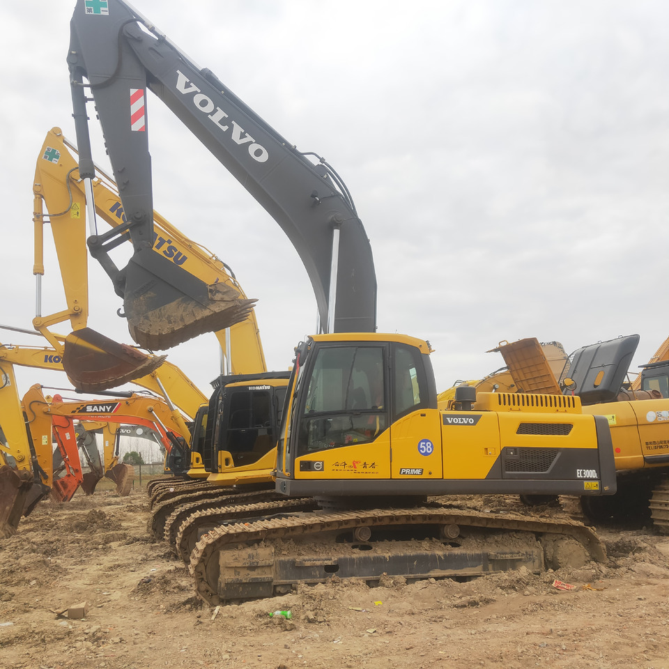 VOLVO EC300D - Pelle sur chenille: photos 4 VOLVO EC300D - Pelle sur chenille: photos 4