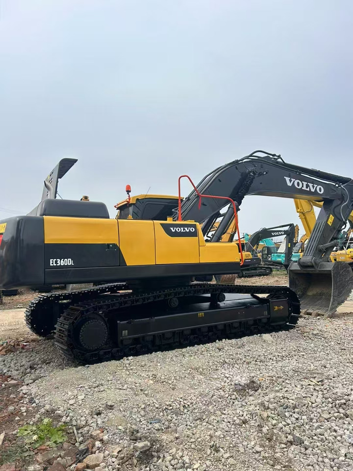VOLVO EC360D - Pelle sur chenille: photos 1 VOLVO EC360D - Pelle sur chenille: photos 1