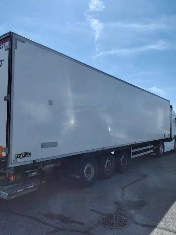 Semi-remorque 3 Essieux FRIGO 38 TONNES HAYON CAISSE CHEREAU GROUPE CARRIER VECTOR 1950 MT - Semi-remorque frigorifique: photos 4 Semi-remorque 3 Essieux FRIGO 38 TONNES HAYON CAISSE CHEREAU GROUPE CARRIER VECTOR 1950 MT - Semi-remorque frigorifique: photos 4