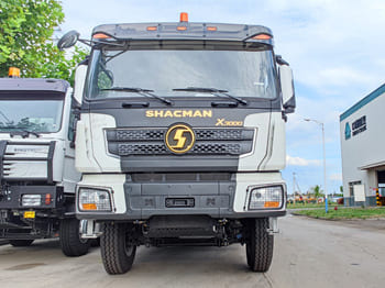 SHACMAN Shacman F3000 6x4 Tractor Truck for Sale in Zambia - Camion: photos 1 SHACMAN Shacman F3000 6x4 Tractor Truck for Sale in Zambia - Camion: photos 1